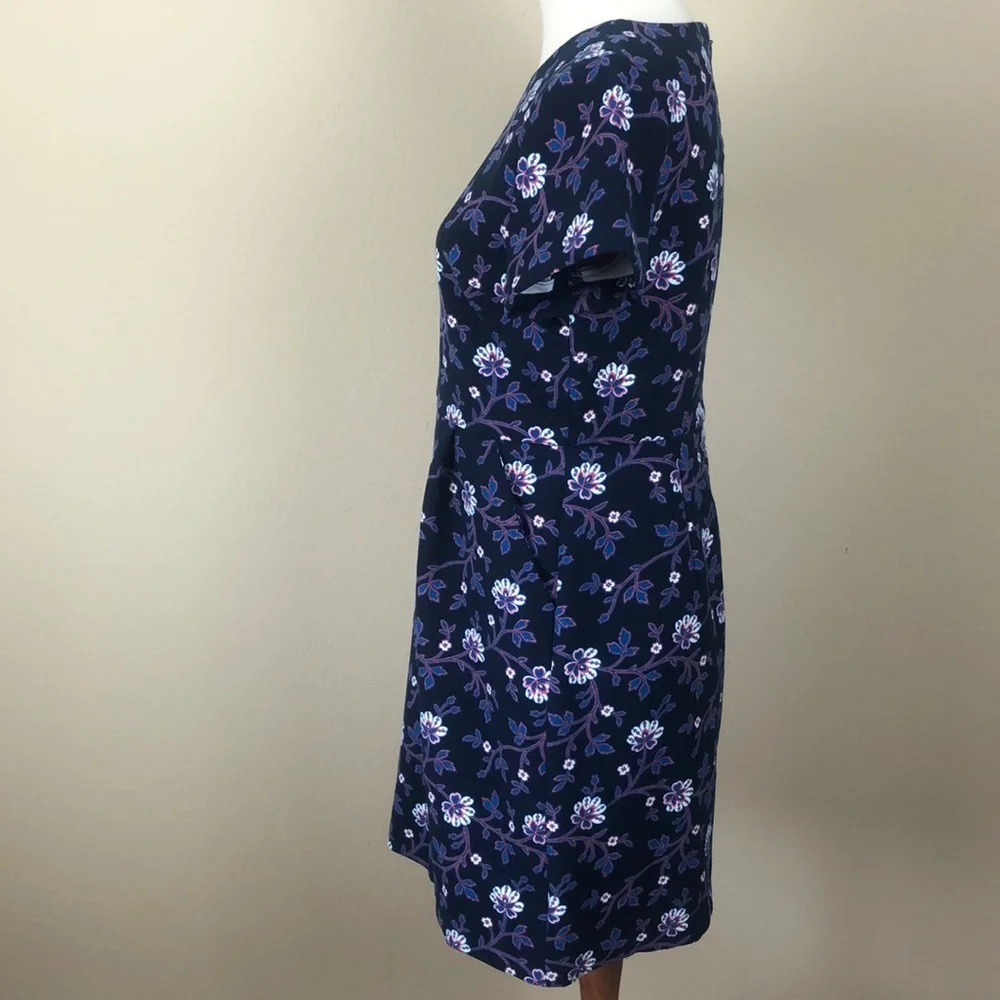 NWT LOFT Black w/Blue Pink and White Floral Pocketed Dress - Size 6 Petite - Picture 5 of 13
